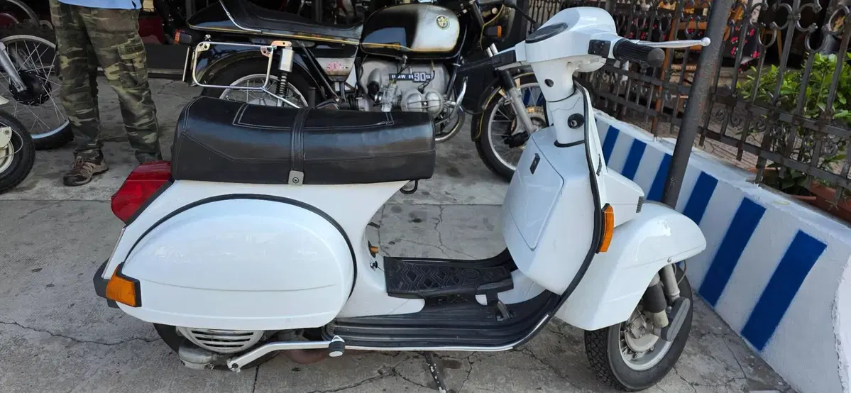Piaggio Vespa PX 200 arcobaleno elestart (4)