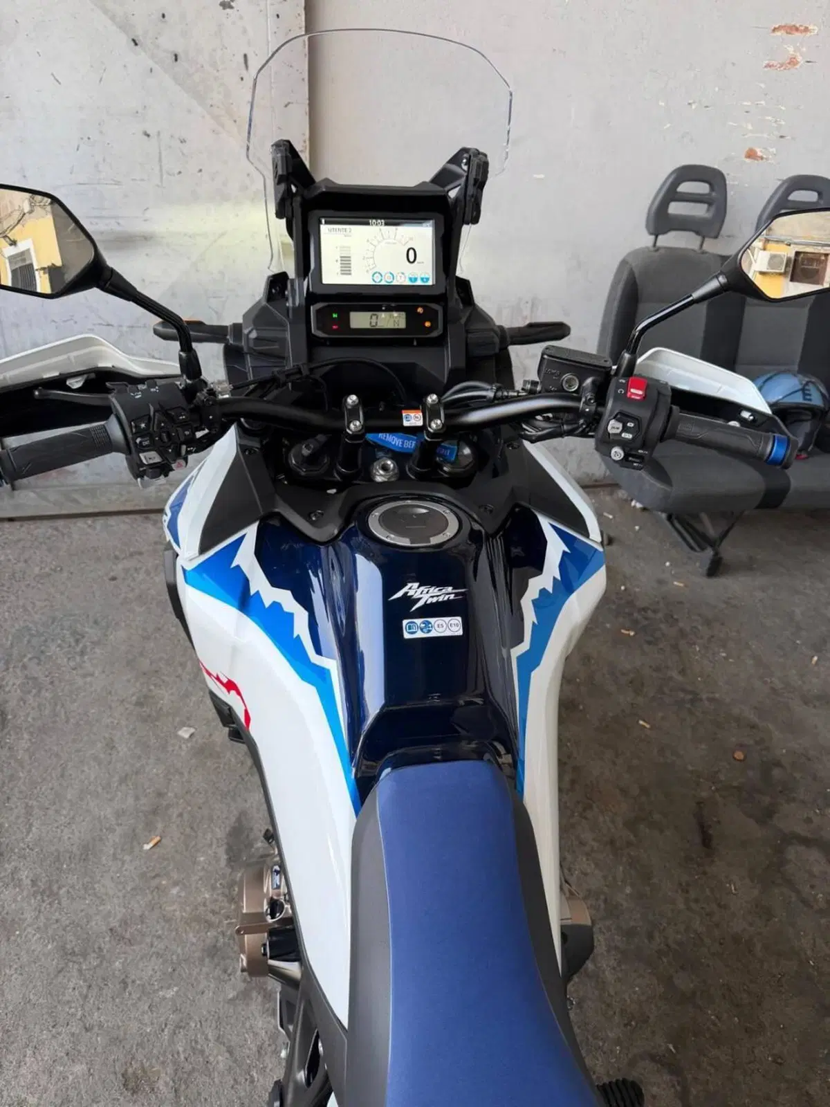 Honda Africa Twin CRF 1100L ES DCT (2024 - 26) (3)
