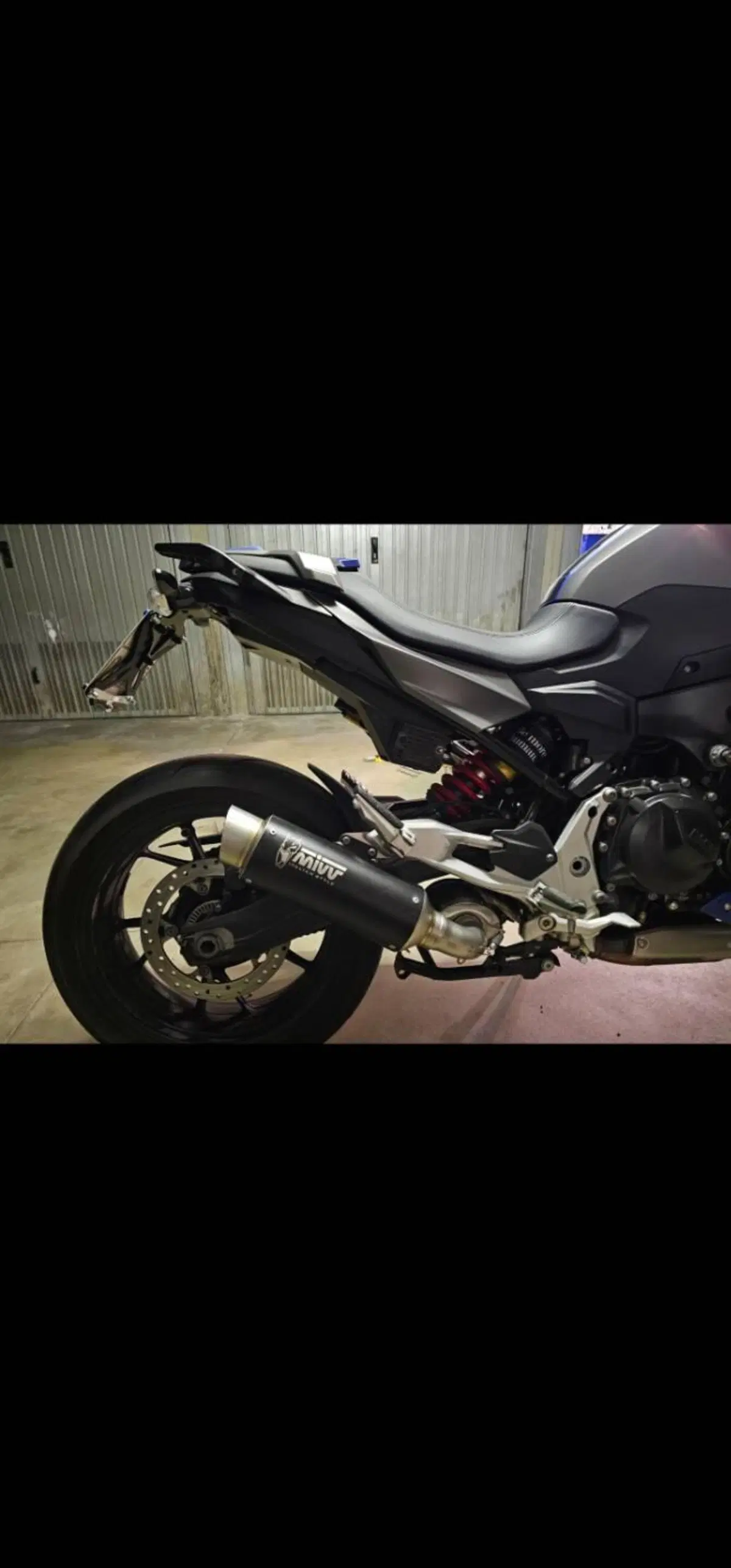 Bmw F 900 R (2021 - 24) (4)