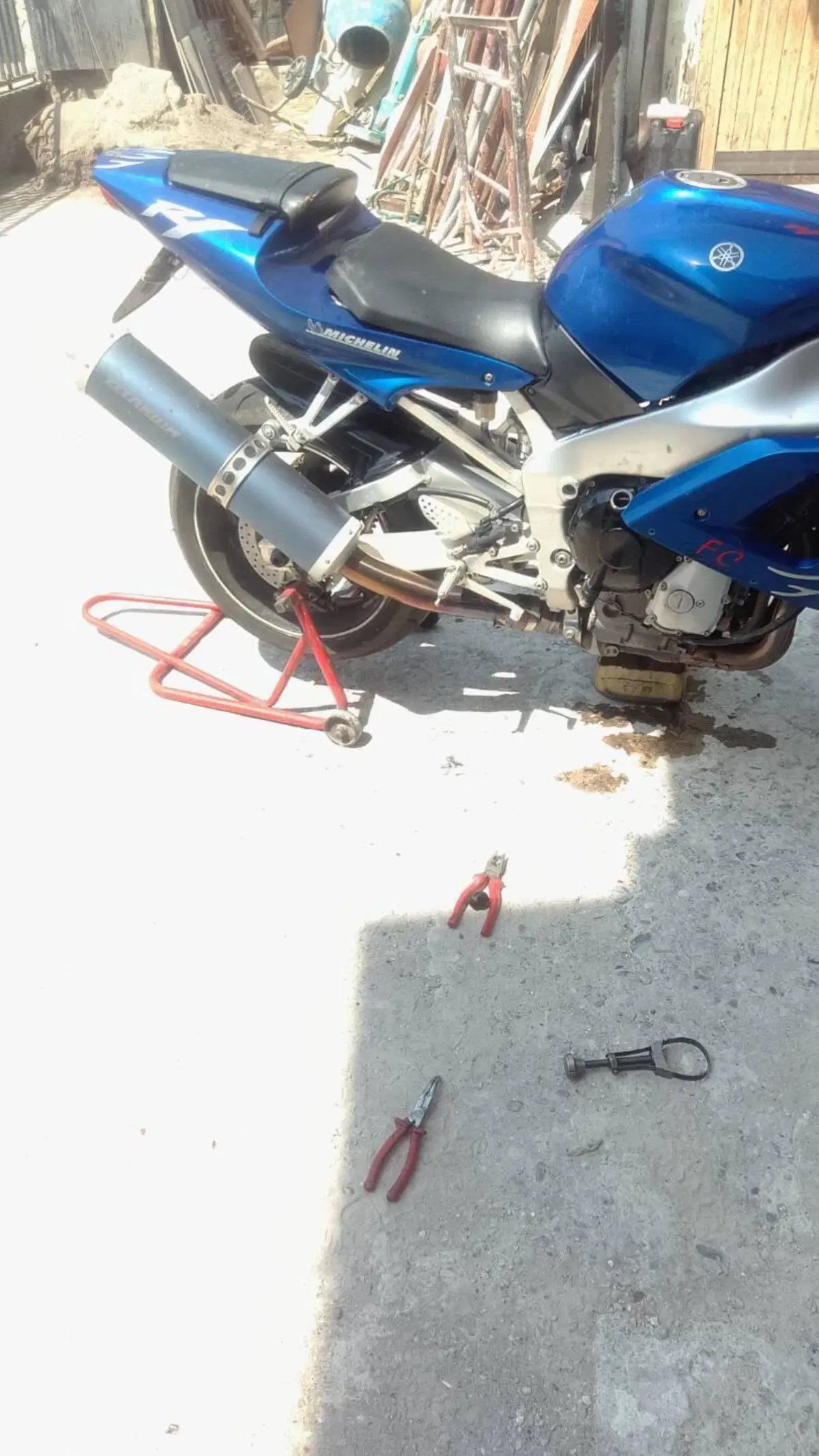 Yamaha YZF R1 (2000 - 01)