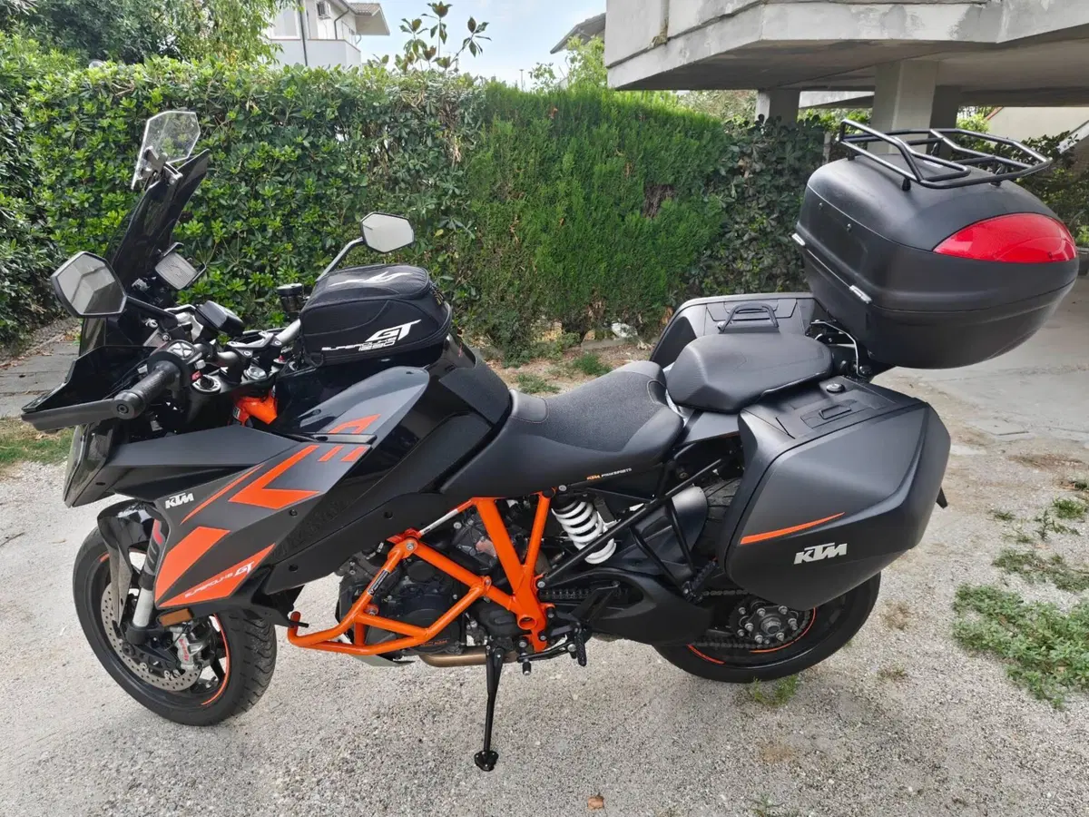 KTM 1290 Super Duke GT ABS (2016 - 18) (2)