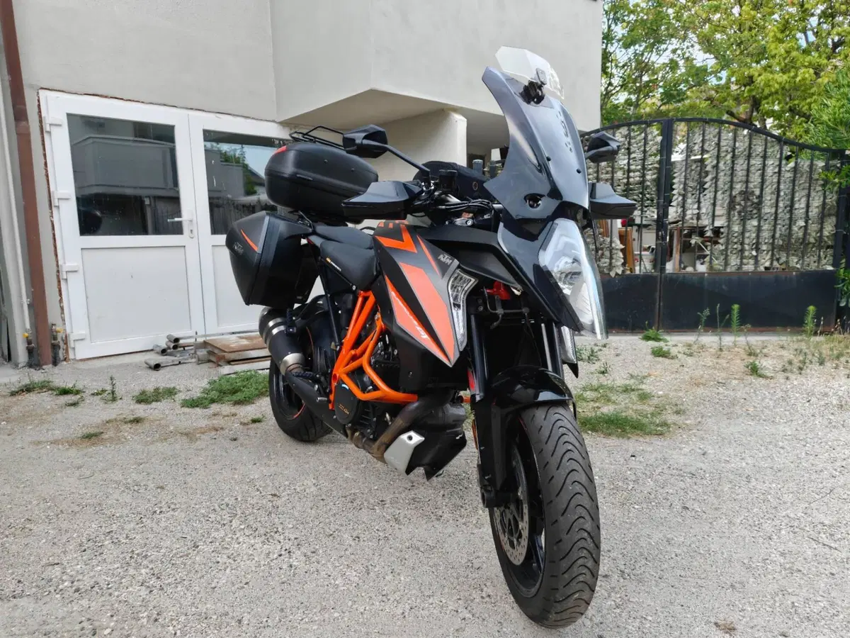 KTM 1290 Super Duke GT ABS (2016 - 18) (3)
