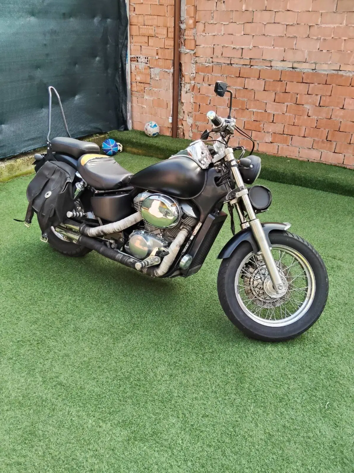 Honda Shadow 750 (2004) (3)