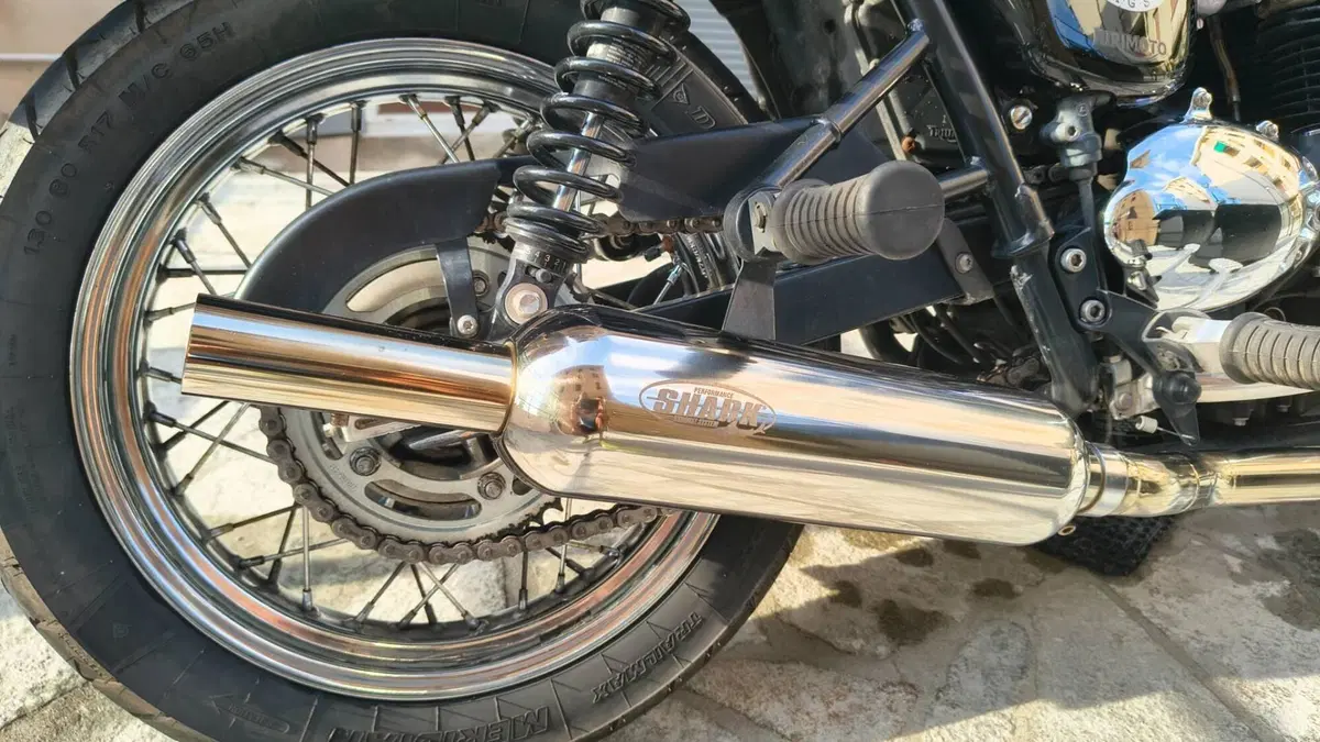 Triumph Bonneville T100 (2008 - 16) (6)