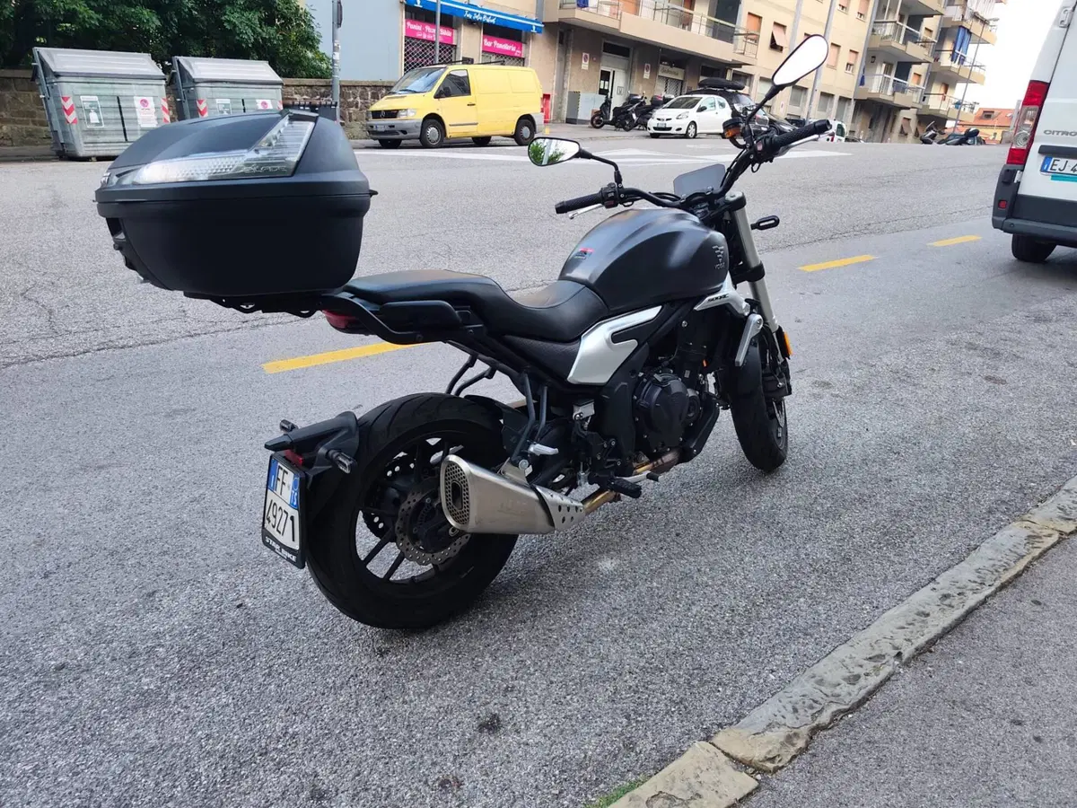 Voge Trofeo 500AC (2022 - 26) (2)