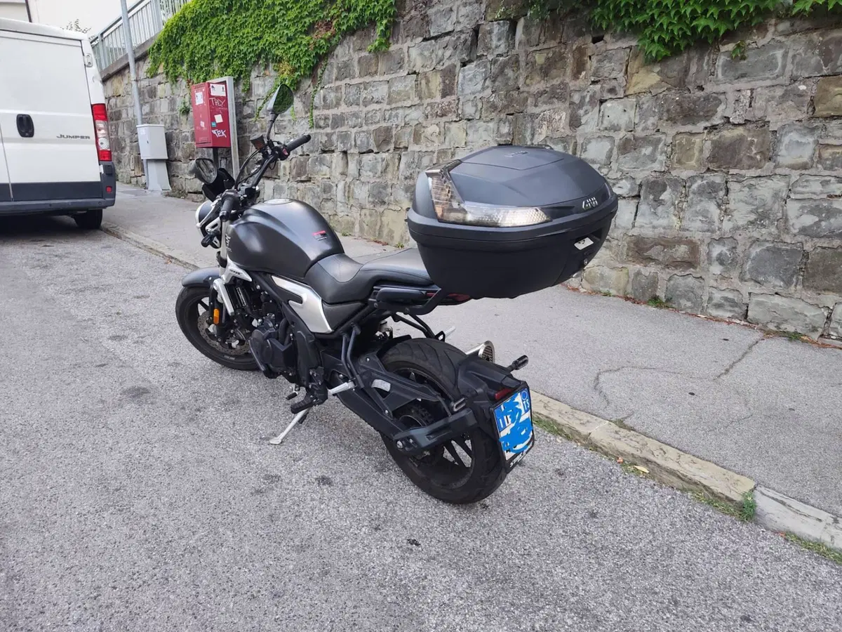 Voge Trofeo 500AC (2022 - 26) (10)