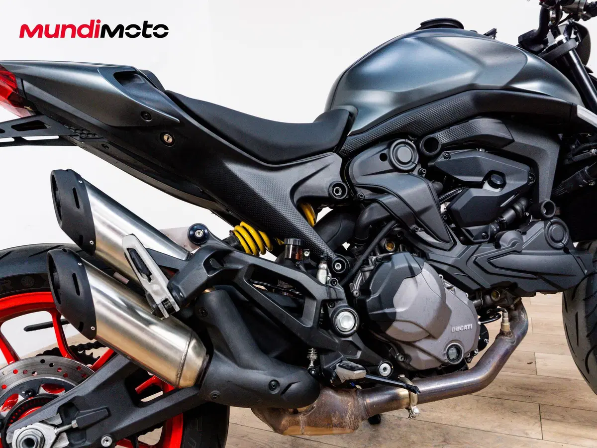 Ducati Monster 937 (2021 - 25) (4)