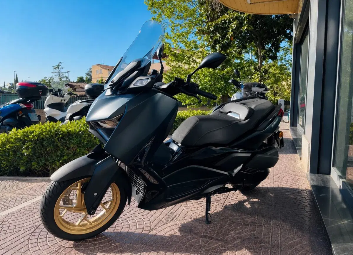 Yamaha X-Max 300 Tech Max (2021 - 24)