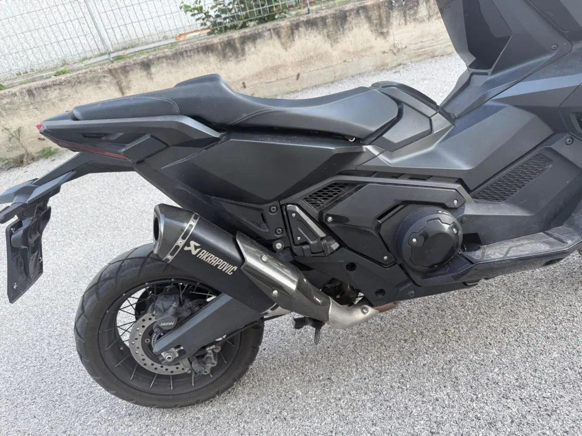 Honda X-ADV 750 DCT (2021 - 24) (4)