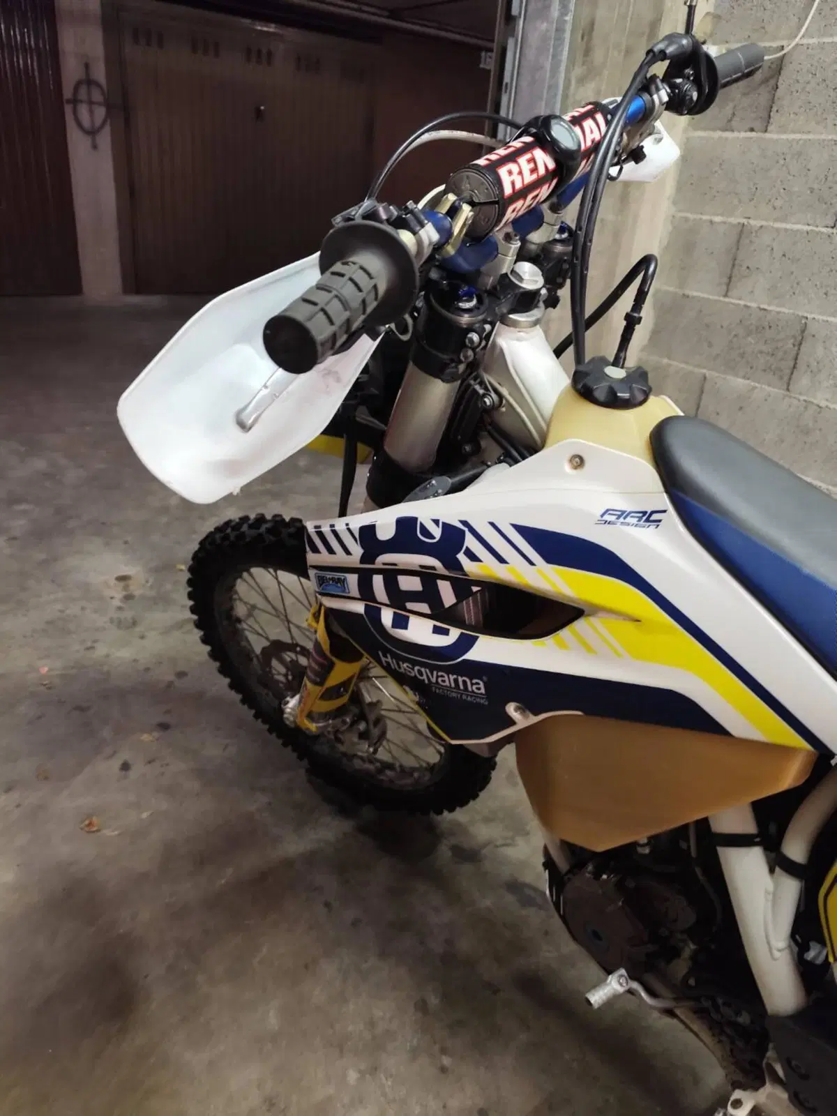 Husqvarna FE 250 (2014) (7)