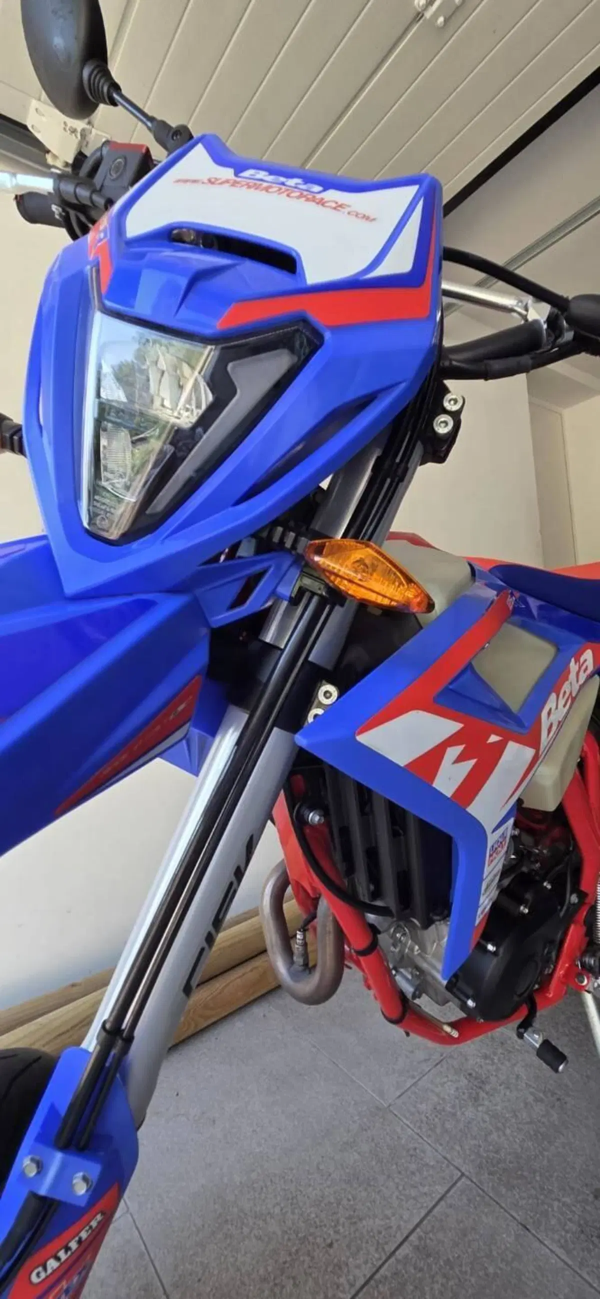Betamotor RR 125 4T Motard R (2023 - 24) (3)