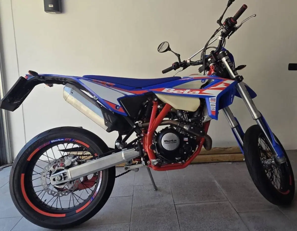 Betamotor RR 125 4T Motard R (2023 - 24) (12)