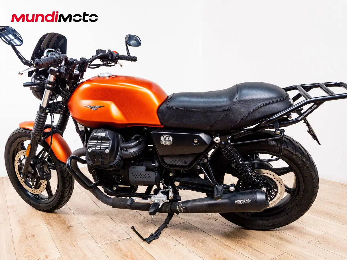 Moto Guzzi V7 Stone Centenario (2021 - 22) (7)