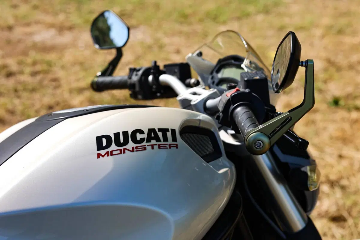 Ducati Monster 696 Plus (2007 - 14) (3)