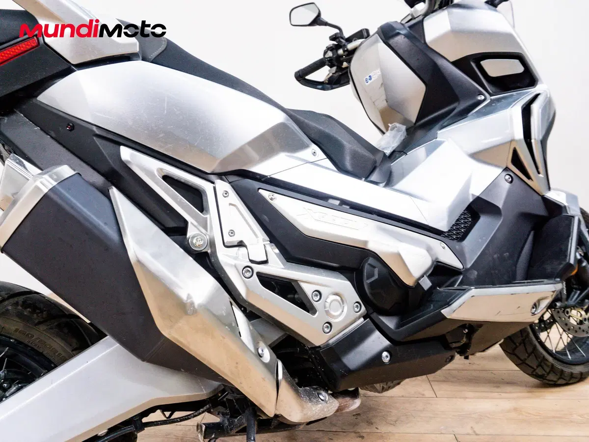 Honda X-ADV 750 (2017) (4)