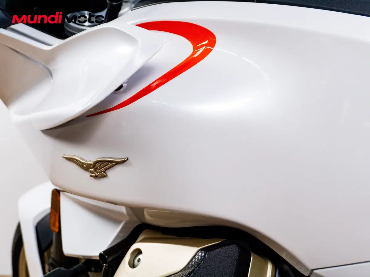 Moto Guzzi V100 Mandello (2022 - 24) (15)
