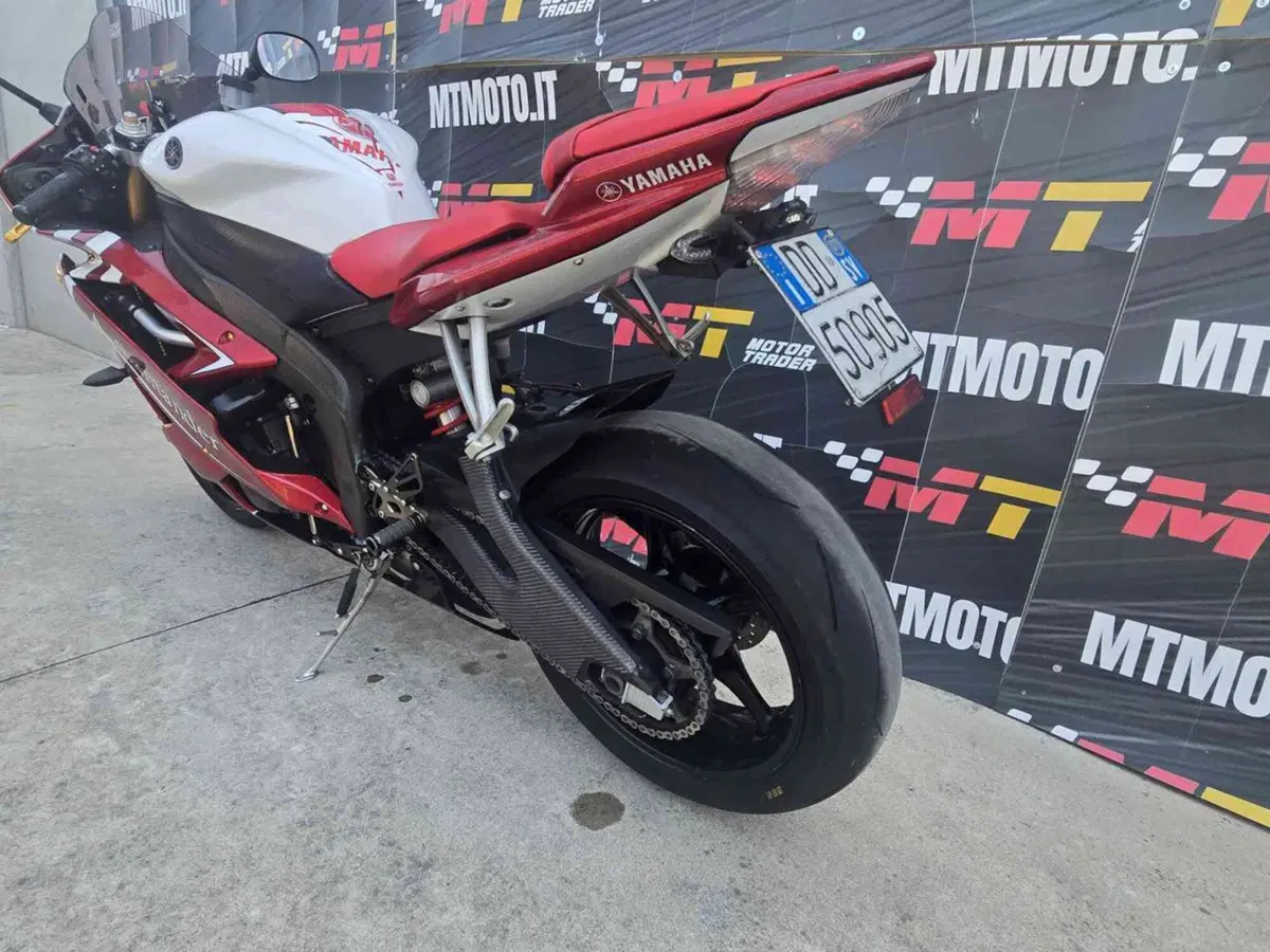 Yamaha YZF R6 (2006 - 07) (3)