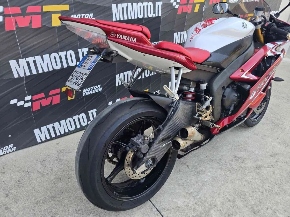 Yamaha YZF R6 (2006 - 07) (26)