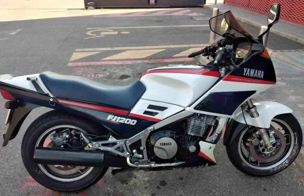 Yamaha fj 1200 (2)