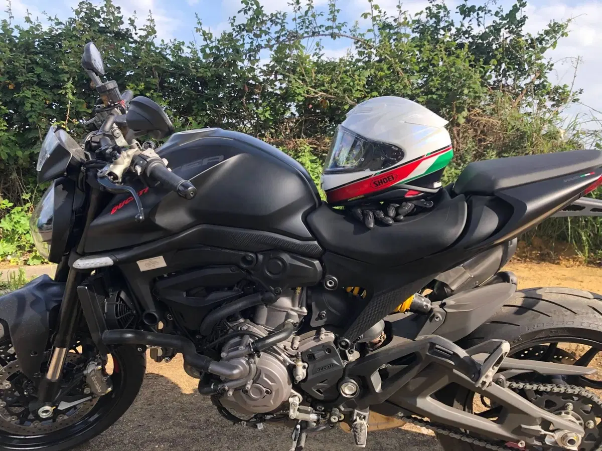 Ducati Monster 937 + (2021 - 25) (4)