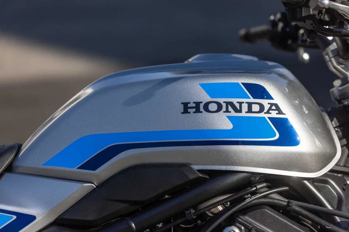 Honda CB1000F TEST: il mito degli anni '80 rivive in chiave moderna. Pregi e difetti [VIDEO E GALLERY] (54)