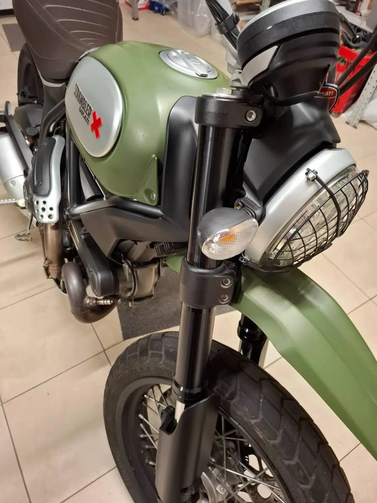 Ducati Scrambler 800 Urban Enduro (2015 - 16) (2)