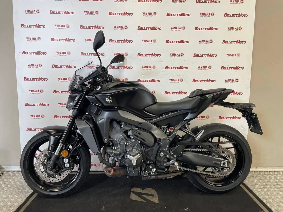 Yamaha MT-09 Y-AMT (2024 - 26)