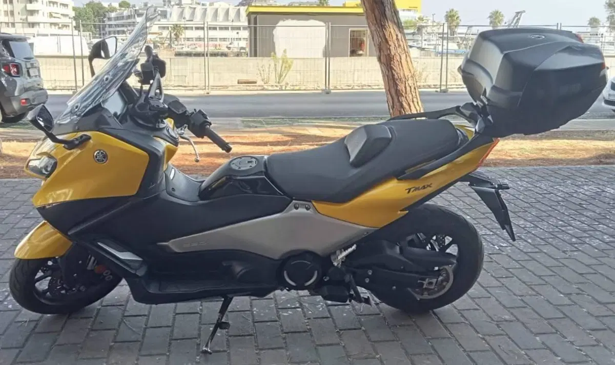 Yamaha T-Max 560 (2022 - 24)