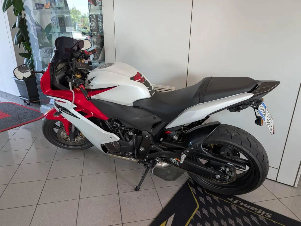 Honda CBR 600 F (2011 - 13) (3)