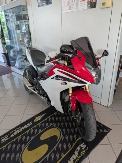 Honda CBR 600 F (2011 - 13) usata