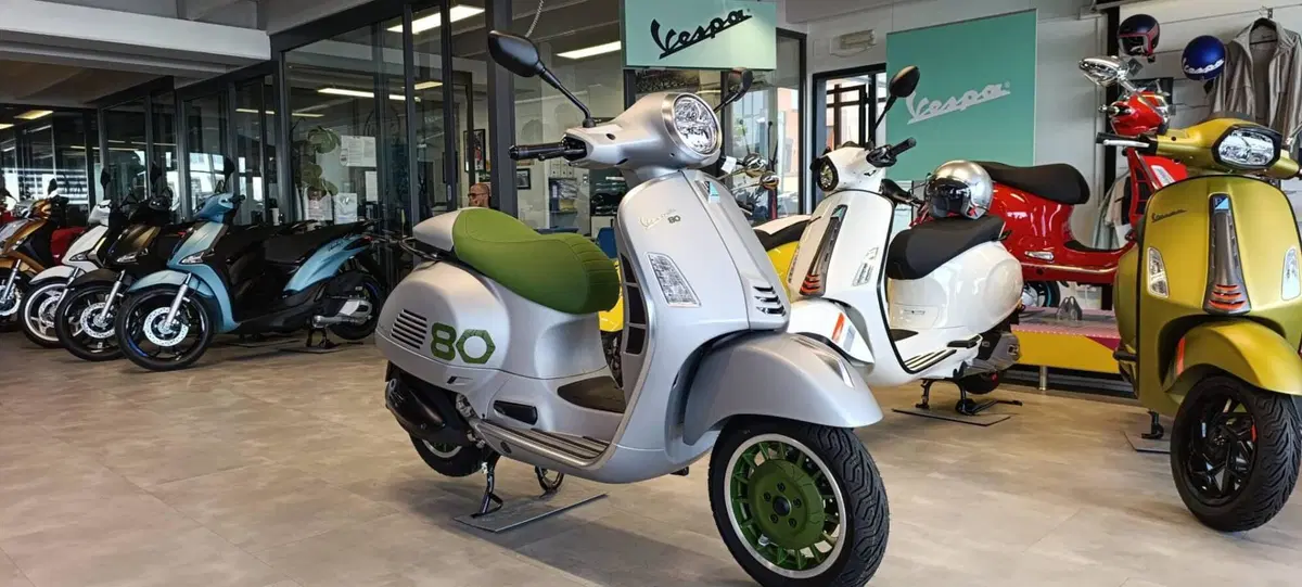 Vespa GTS 310 Edizione Ottantesimo (2026)
