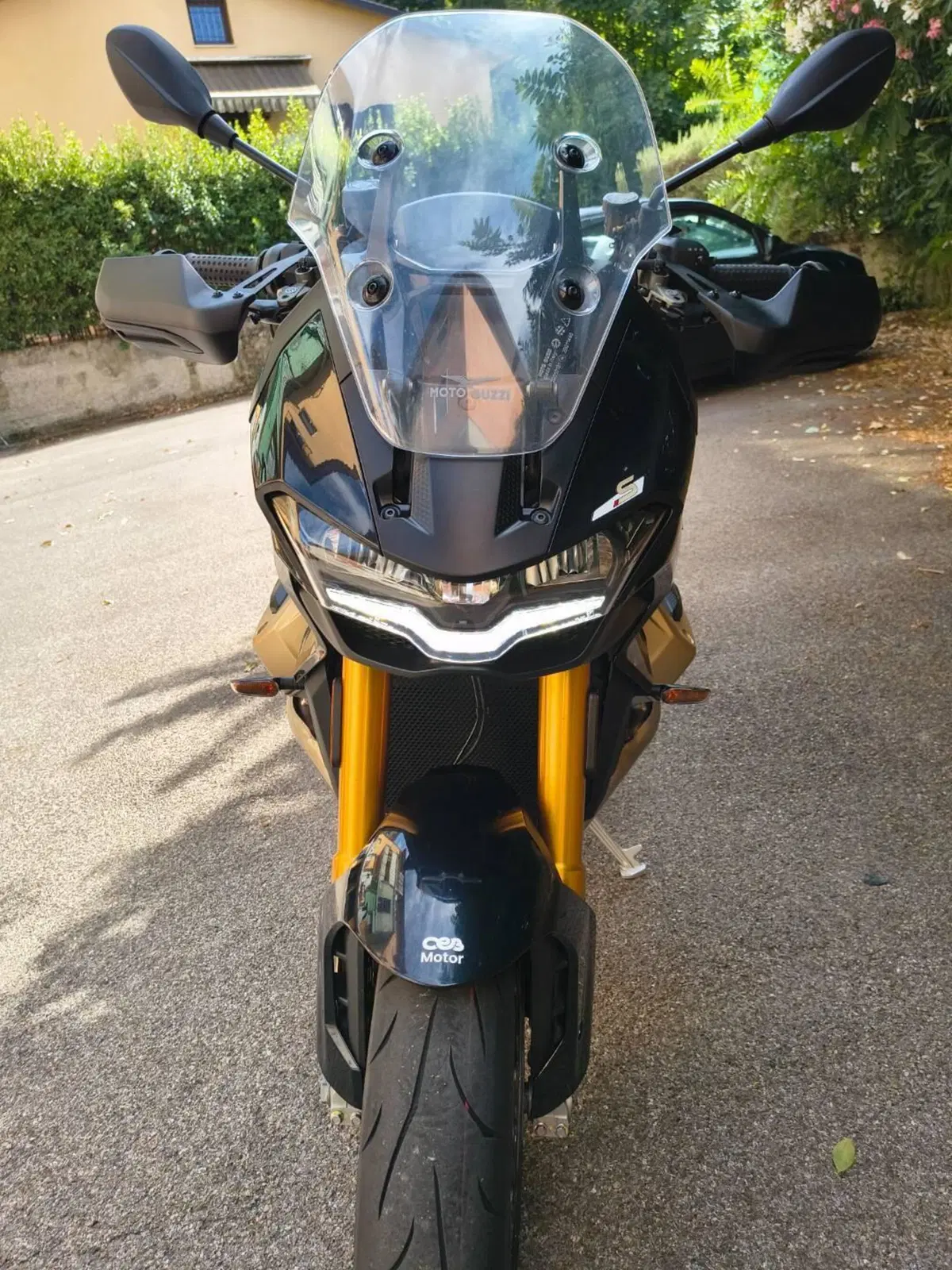 Moto Guzzi V100 Mandello S (2025 - 26) (5)