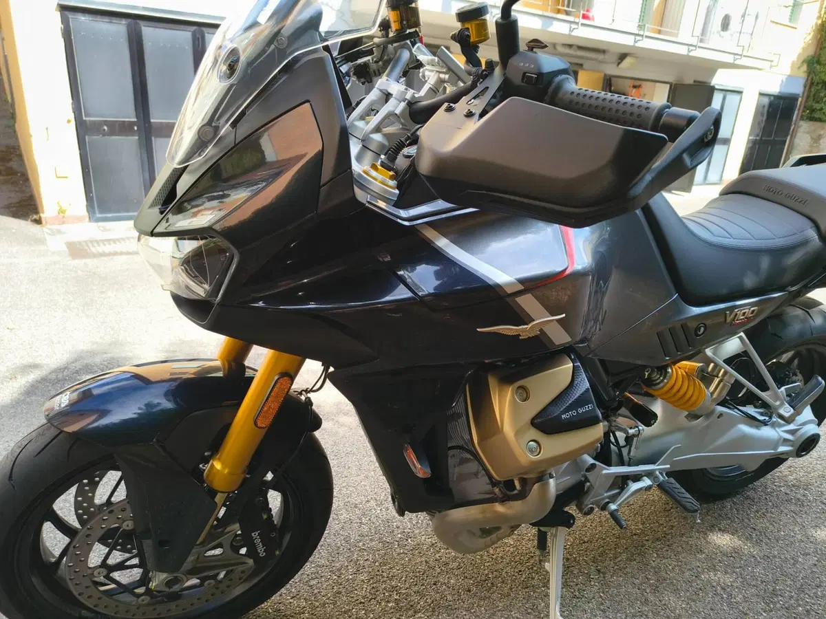 Moto Guzzi V100 Mandello S (2025 - 26) (7)