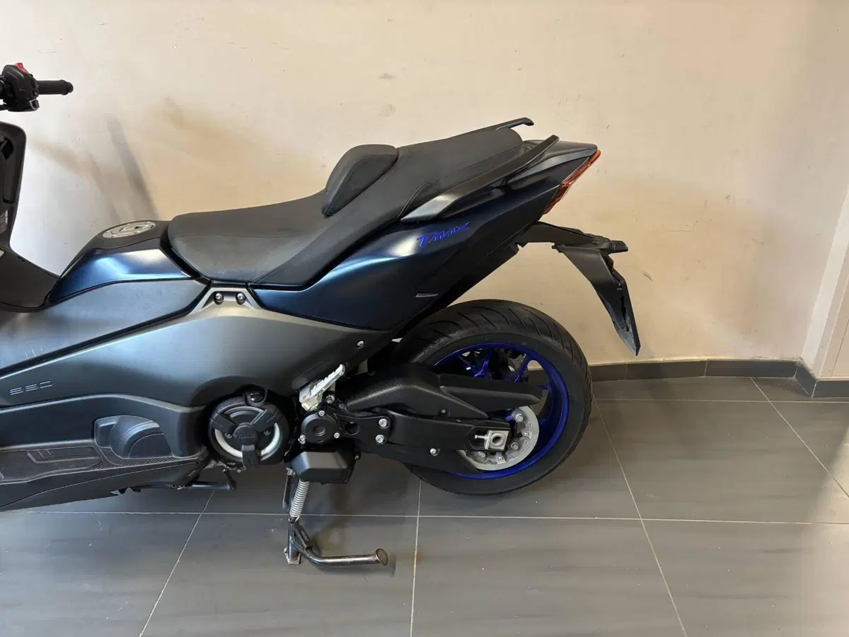 Yamaha T-Max 560 (2022 - 24) (3)