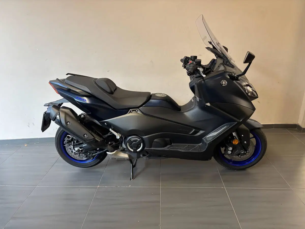 Yamaha T-Max 560 (2022 - 24) (7)