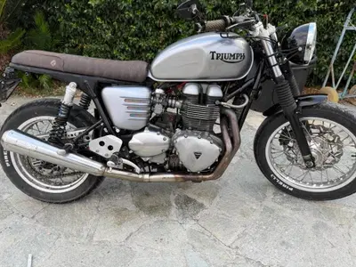 Triumph Thruxton 900 (2004 - 15) usata