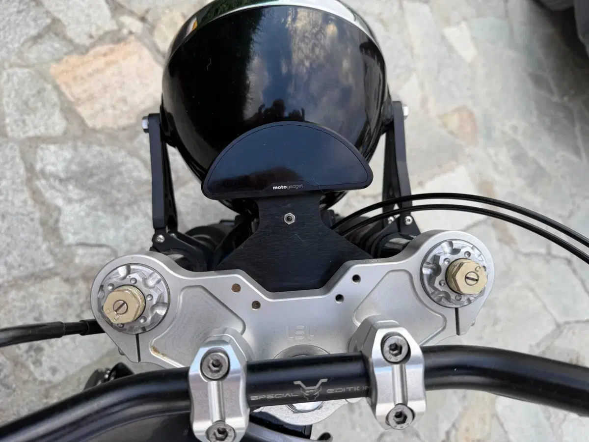 Triumph Thruxton 900 (2004 - 15) (14)