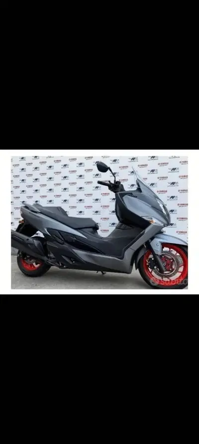 Suzuki Burgman AN 400 (2017 - 20) usata