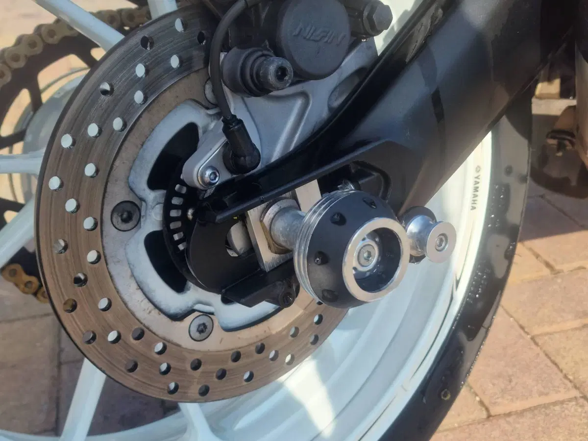 Yamaha MT-09 (2017 - 20) (5)