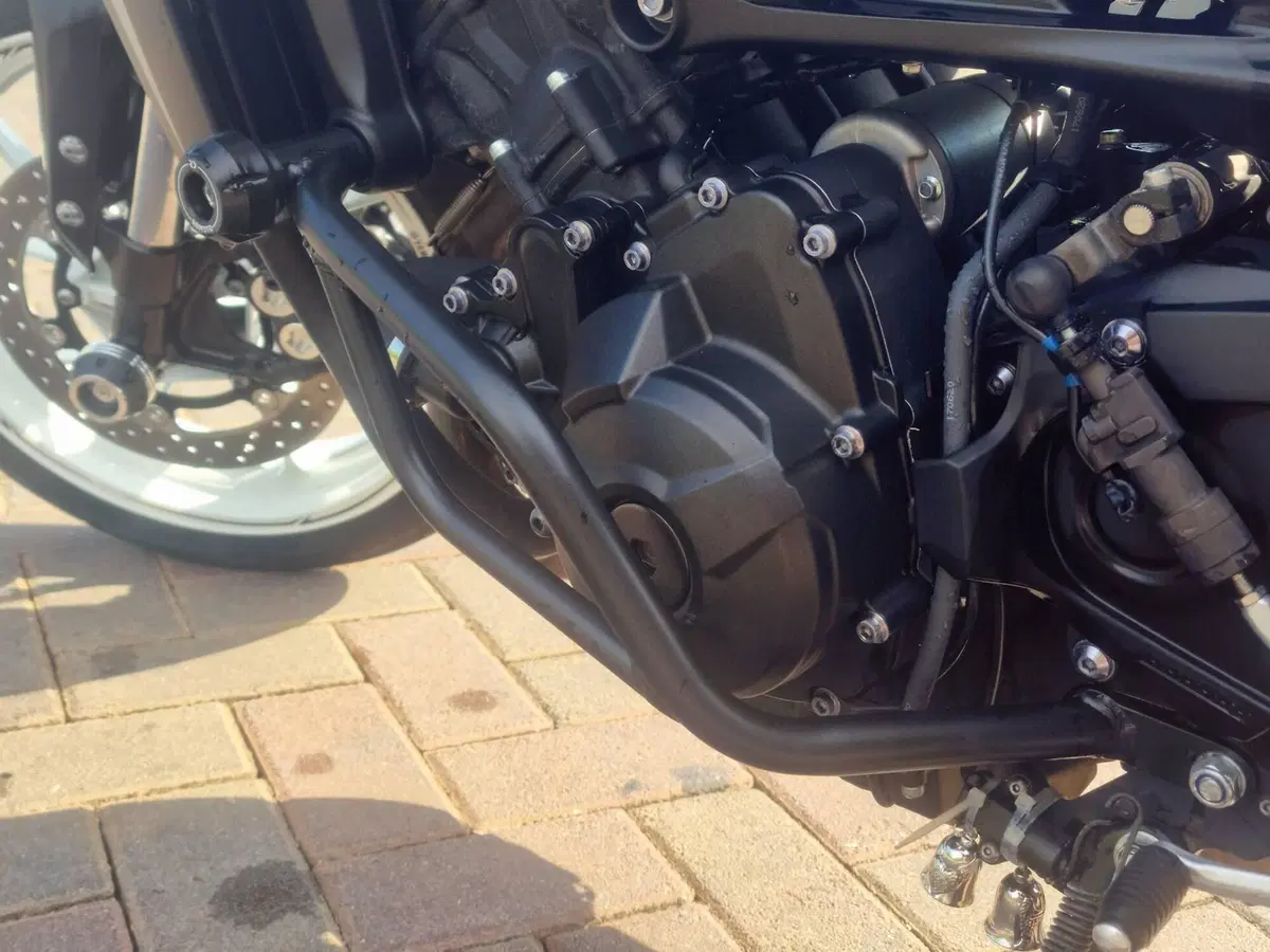 Yamaha MT-09 (2017 - 20) (6)