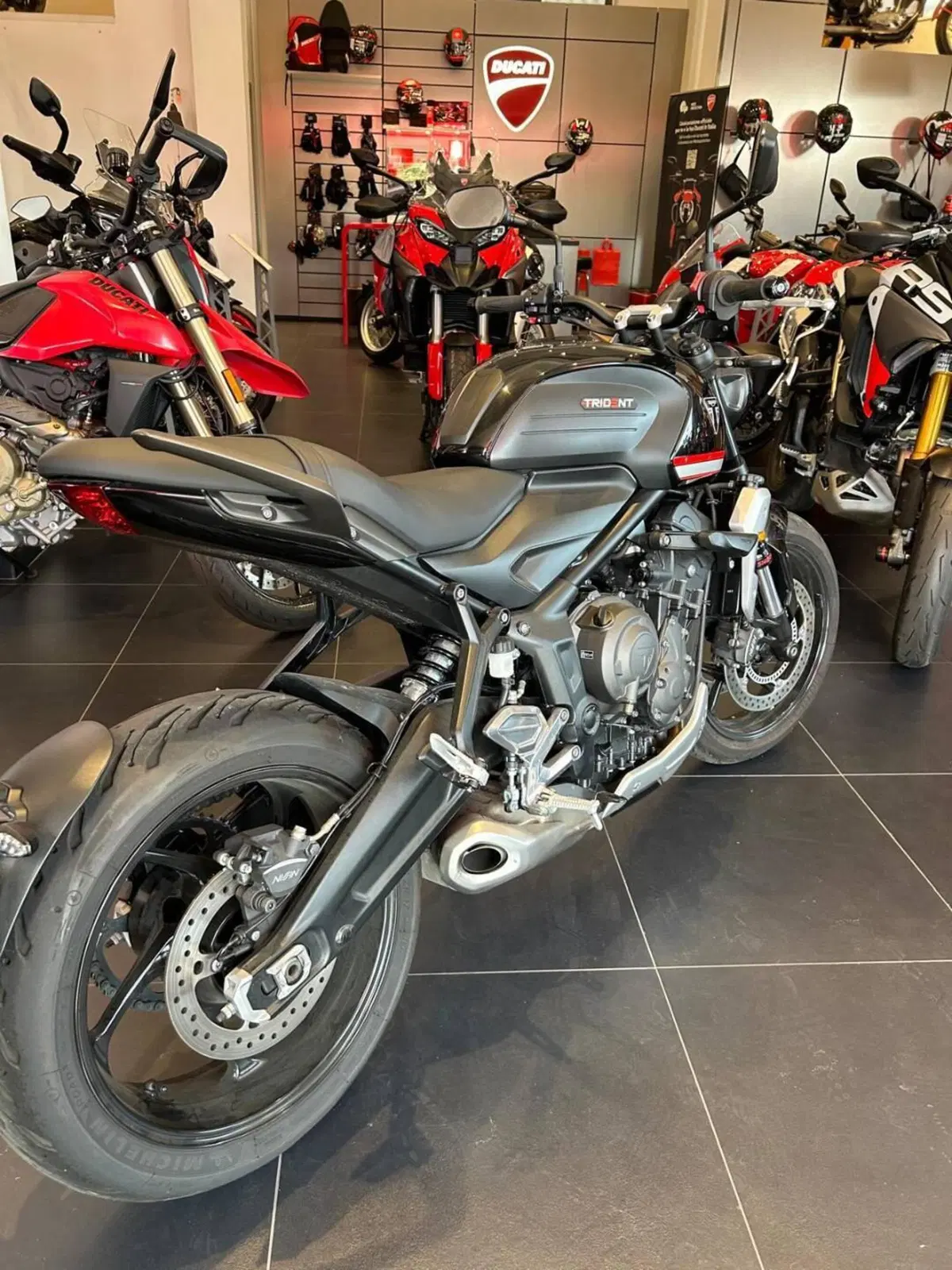 Triumph Trident 660 (2021 - 24) (8)