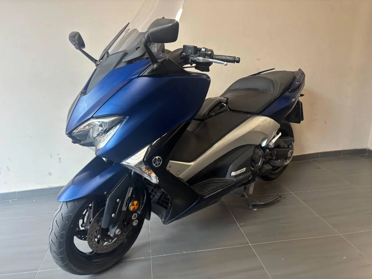 Yamaha T-Max 530 DX (2017 - 19) (5)