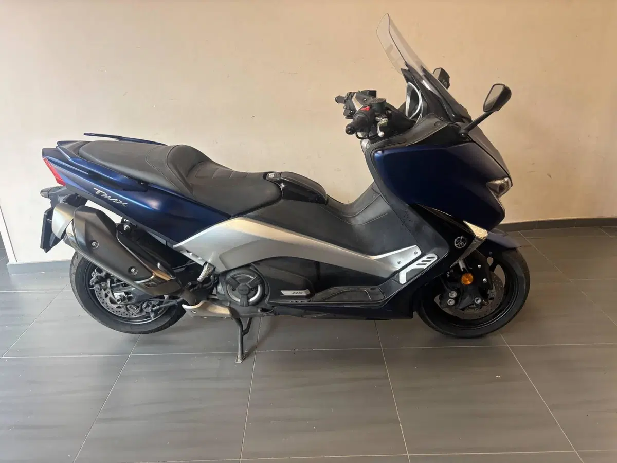 Yamaha T-Max 530 DX (2017 - 19) (7)