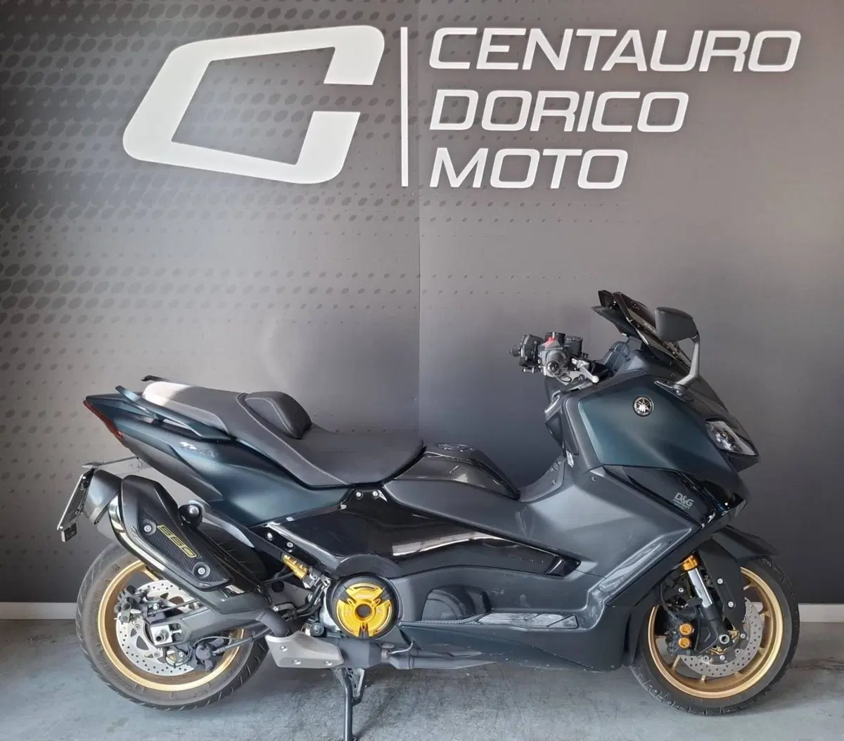 Yamaha T-Max 560 Tech Max (2022 - 24)