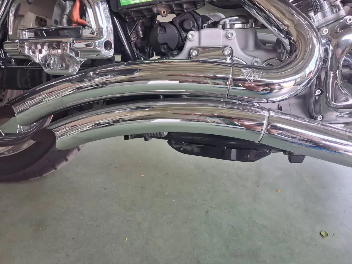 Harley-Davidson 1584 Super Glide Custom (2008 - 13) - FXDC (8)