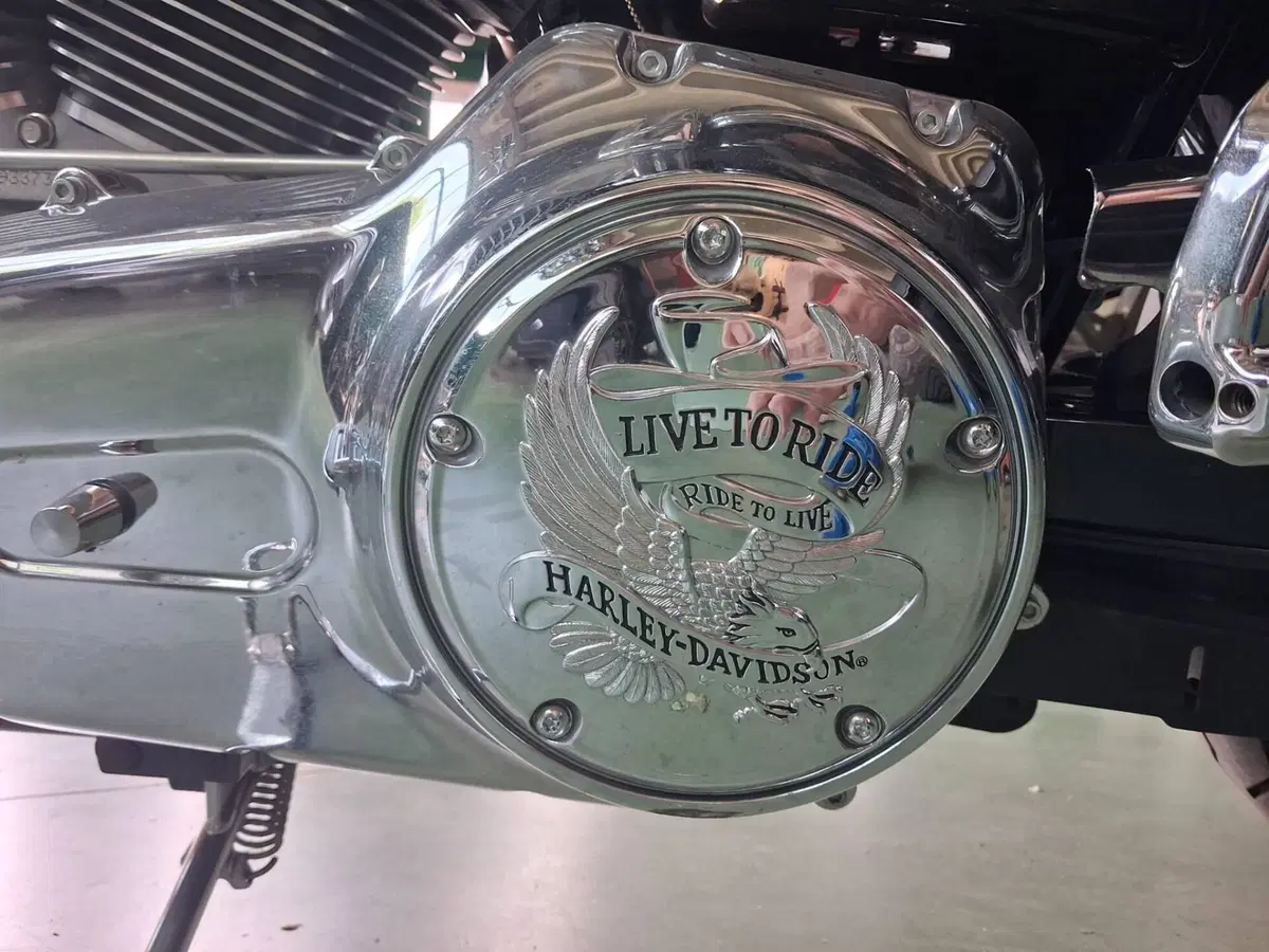 Harley-Davidson 1584 Super Glide Custom (2008 - 13) - FXDC (11)