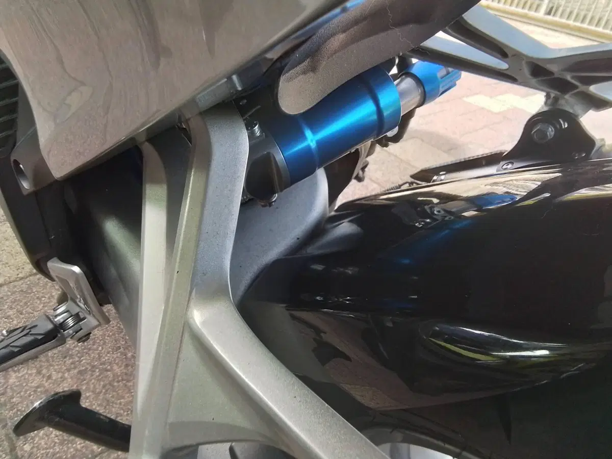 Honda VFR 1200 F DCT ABS (2010 - 16) (7)