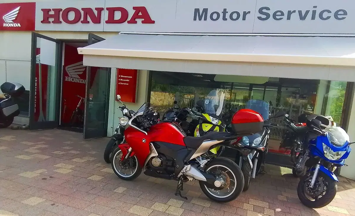 Honda VFR 1200 F DCT ABS (2010 - 16) (13)