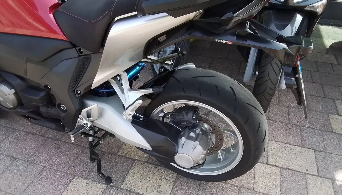 Honda VFR 1200 F DCT ABS (2010 - 16) (15)