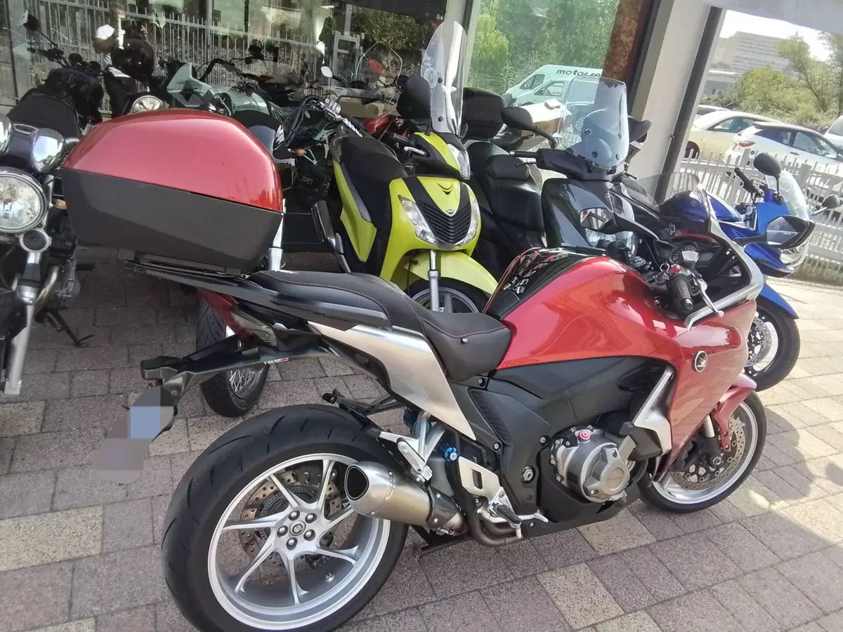 Honda VFR 1200 F DCT ABS (2010 - 16) (20)